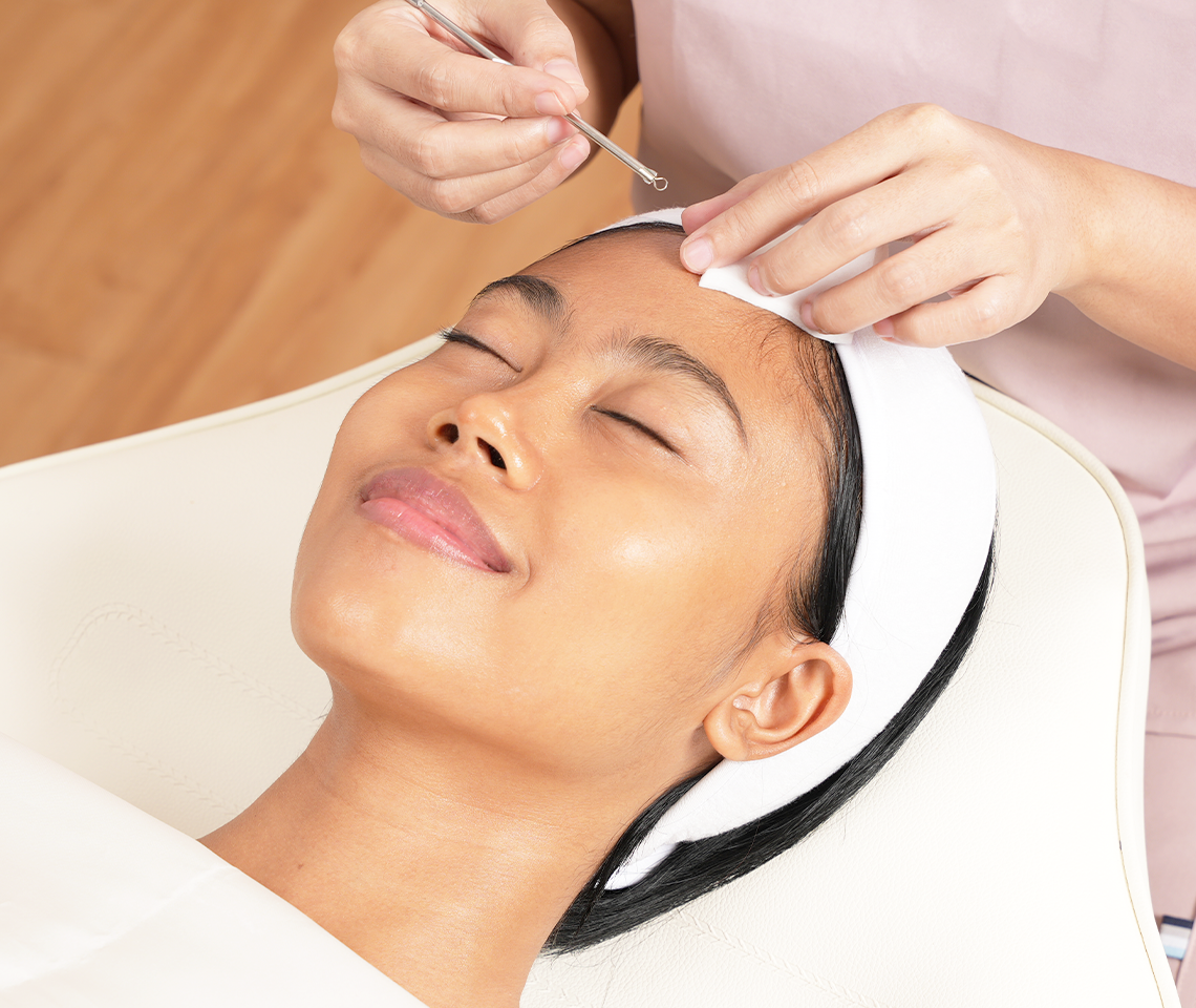 Rejuve Treatment with Whitening Serum 4 - Eva Mulia Clinic