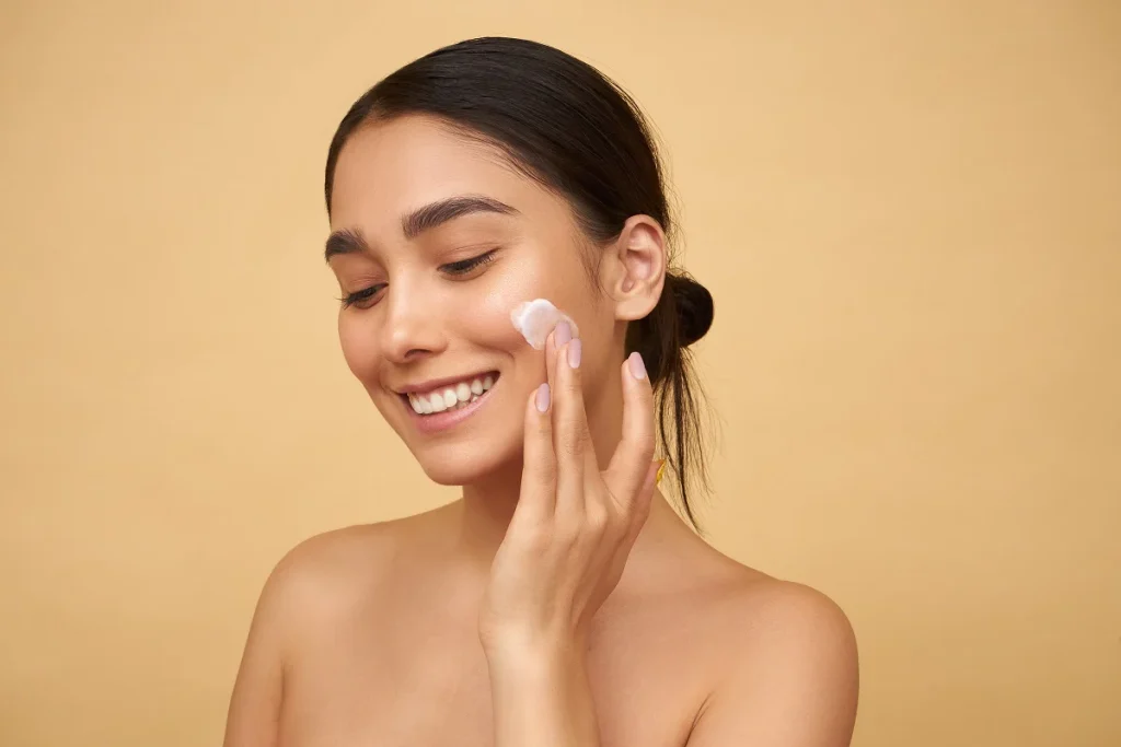 Apa Perbedaan Hydrating dan Moisturizing?