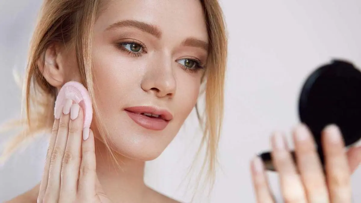 Cushion atau Foundation