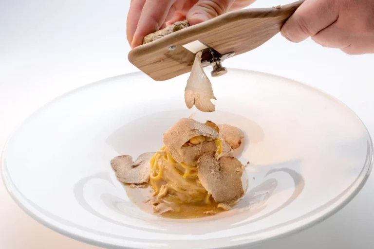 White Truffle: Kaya Enzim Superoxide Dismutase untuk Perbaikan Sel Kulit yang Rusak